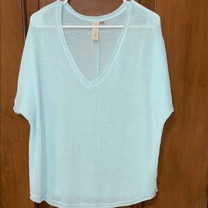 Allison Joy EVEREVE Light Blue V-Neck Top sz Large